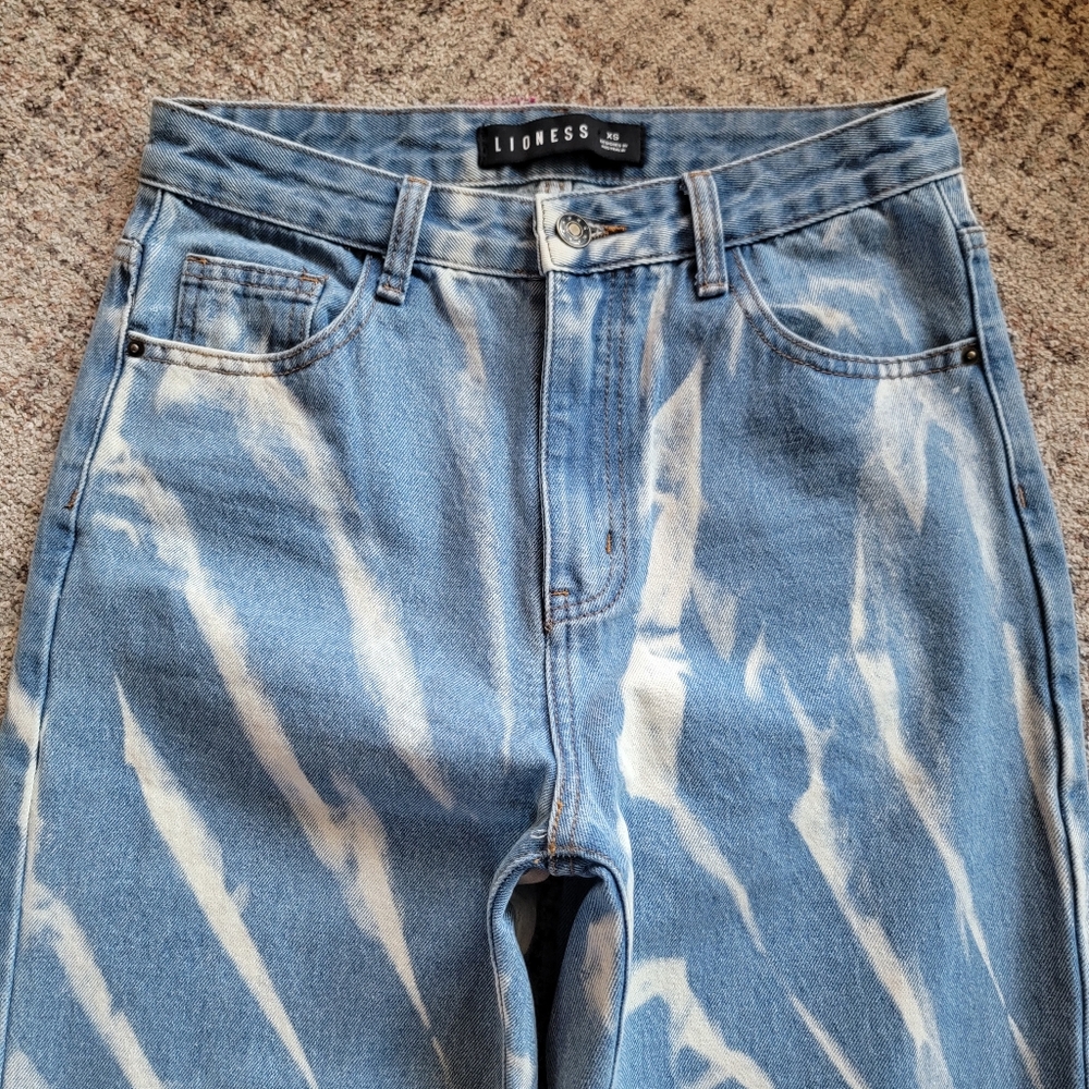 Lioness Tie-Dye Split Hem High Rise‎ Straight Leg Jeans Size 2 Tall 100% Cotton - Picture 3 of 10